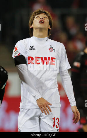 Köln, Deutschland. 21. Dezember 2016. Bundesliga-Spieltag 16, 1. FC Köln - Bayer Leverkusen: Yuya Osako (Köln) Reaktion. © Jürgen Schwarz/Alamy Live-Nachrichten Stockfoto