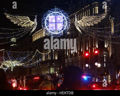 London, UK. 23. Dezember 2016. Festliche Weihnachtsbeleuchtung in Central London, UK © M/Alamy Nastja Live-Nachrichten Stockfoto