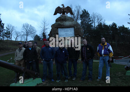 Anführer des 1. Geschwaders, des 40. Kavallerie-Regiments und des 4. Infanterie-Brigade-Kampfteams, der 25. Infanterie-Division, führen mit dem Deutschen Jägerbataillon 291, Teil der Deutsch-Französischen Brigade, eine Stabfahrt durch. Stockfoto