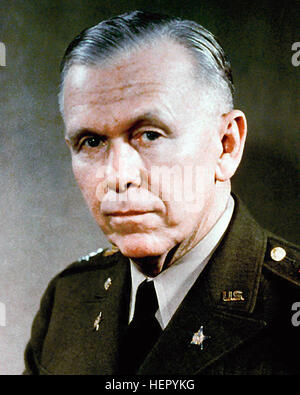 Porträt: US-Armee (USA) (GEN) General Marshall. (Unbedacht), (genaue Datum erschossen unbekannte). General George C. Marshall, offizielle militärische Foto, 1946 (beschnitten) Stockfoto