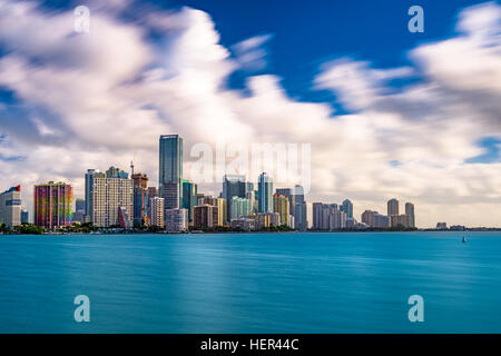 Skyline von Miami, Florida, USA an der Biscayne Bay. Stockfoto