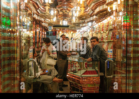 Chittagong: Shopping Center Neumarkt, Schmuck-Händler, Division Chittagong, Bangladesch Stockfoto