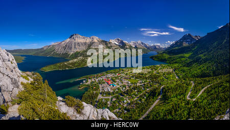 Kanada, Alberta, Waterton Lakes National Park, Dorf Waterton, Middle Waterton Lake, Vimy Peak, Upper Waterton Lake, Blick Vom Bären Buckel Stockfoto