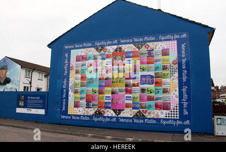 Das Womens Quilt-Wandbild in Belfast Stockfoto