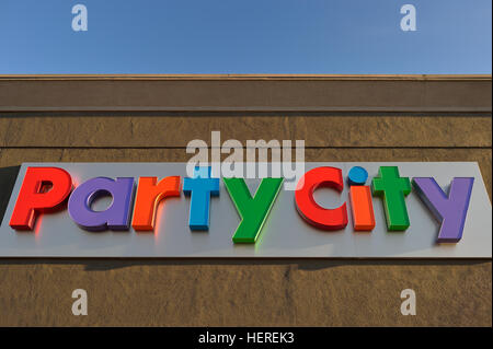 Ein Party City-Geschäft (amerikanische Kette, 850 Standorte), San Jose CA Stockfoto