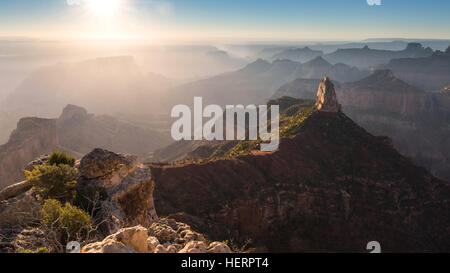 Sonnenaufgang über Point Imperial, Grand Canyon, Arizona, USA Stockfoto