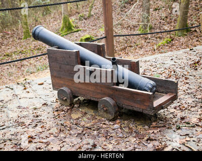 Rolle - Spieler Piraten Kanone in Holz Stockfoto