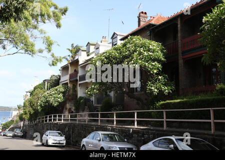 Häuser am Willoughby Street, Kirribilli auf Sydneys Lower North Shore. Stockfoto