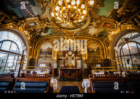 Famous Restaurant Le Train Bleu am Gare de Lyon in Paris Stockfoto