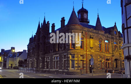 Stornoway Rathaus in der Abenddämmerung, Isle Of Lewis, Schottland, Vereinigtes Königreich Stockfoto