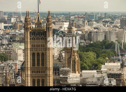 Blick auf Westminster und Houses of Parliament von Millbank Tower, London, UK Stockfoto