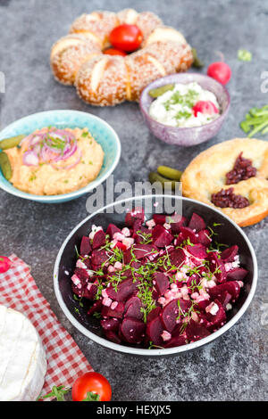 Vegetarisches bayerischen Buffet Stockfoto