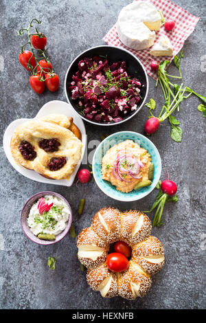 Vegetarisches bayerischen Buffet Stockfoto
