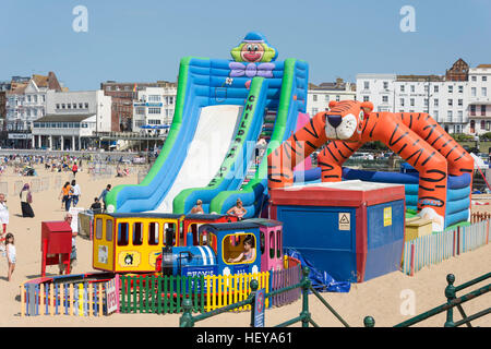 "Kinder-Ecke" Spielplatz auf Margate Beach, Margate, Kent, England, Großbritannien Stockfoto