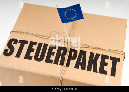 "Steuerpaket" - Symbol für Steuerreformen in der Europäischen Union Stockfoto