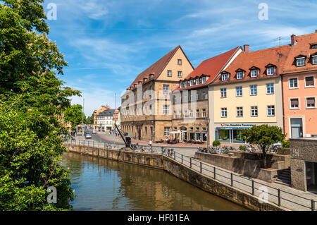 Malerischen Frühling Ansicht mit blühenden Kastanien-Baum der Old Town Pier Architektur in Bamberg, Bayern, Deutschland Stockfoto