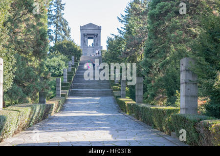 Belgrad, Serbien, 11. November, Volkstrauertag am Denkmal für den unbekannten Helden auf der Avala Berg Stockfoto