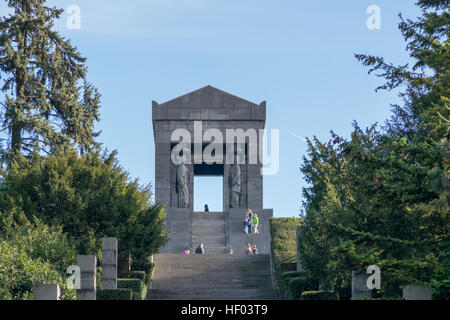 Belgrad, Serbien, 11. November, Volkstrauertag am Denkmal für den unbekannten Helden auf der Avala Berg Stockfoto