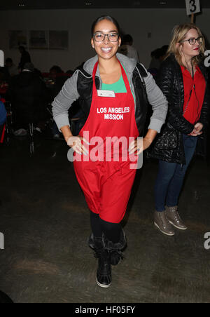 Los Angeles, CA, USA. Dezember 2016. 23. Dezember 2016 – Los Angeles, Kalifornien – Gloria Govan. Die Weihnachtsfeier der Los Angeles Mission fand in der Los Angeles Mission statt. Foto: F. Sadou/AdMedia © AdMedia/Alamy Live News Stockfoto