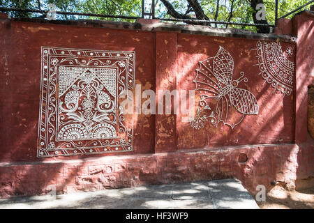 HYDERABAD, Indien - Dezember 24,2016 traditionellen indischen Wandkunst unbekannten Künstlers in Hyderabad, Indien Stockfoto