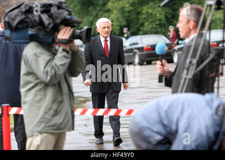 Krakau, Polen - 4. Juni 2009: 20. Jahrestag des Zusammenbruchs des Kommunismus in Mitteleuropa o/p Jerzy Buzek Stockfoto