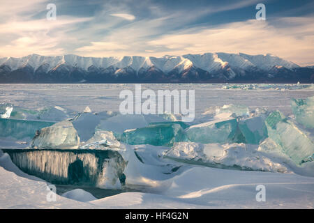 Der Baikalsee im Winter. Stockfoto