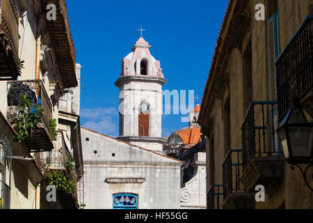 Straßenszene in Alt-Havanna-Kuba Stockfoto
