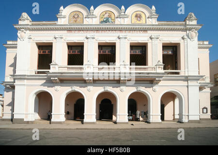 Teatro Tomas Terry in der Nähe von Parque José Martí, Cienfuegos, Kuba, Karibik, Amerika Stockfoto