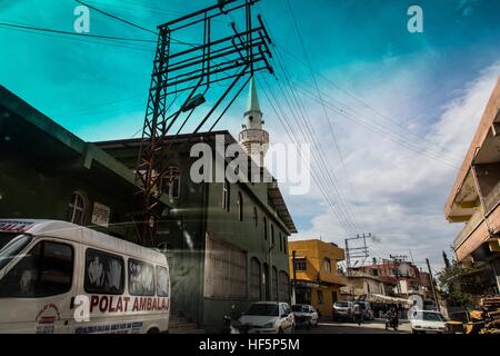 Türkei - Reyhanli - Smugglers Stadt - 21.09.2015 - Türkei / Hatay / Reyhanli - Street-Atmosphäre. Reyhanli, eine Kleinstadt an der syrischen Grenze, ist bekannt für Zuhause, eine Reihe von Mafia, der Handel alles, was aus Syrien kommt.    -Chris Huby / Le Pictorium Stockfoto