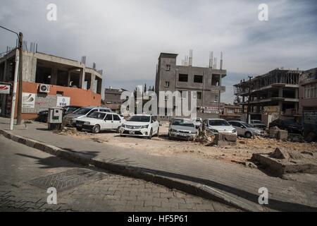 Türkei - Reyhanli - Smugglers Stadt - 21.09.2015 - Türkei / Hatay / Reyhanli - Straße Atmosphäre in Reyhanli. Diese kleine Stadt liegt an der syrischen Grenze, ist bekannt, um viele Mafia zu schützen, die alles handeln, die aus Syrien kommt.    -Chris Huby / Le Pictorium Stockfoto