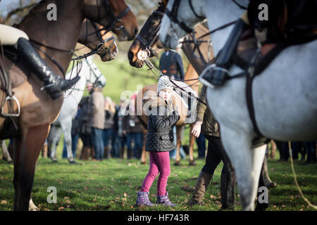 Cheshire Drag- and -Bloodhounds jagen Fahrten von Dean-Zeile in der Nähe von Wilmslow in Cheshire, England heute (Boxing Day, Montag 26 Stockfoto