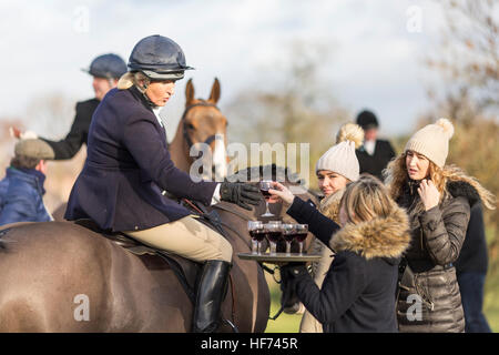 Cheshire Drag- and -Bloodhounds jagen Fahrten von Dean-Zeile in der Nähe von Wilmslow in Cheshire, England heute (Boxing Day, Montag 26 Stockfoto