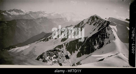 Weniger, Monte Vioz, Blick Gegen Die Adamellogruppe 15733083) Stockfoto