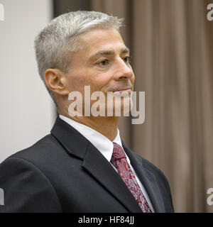 NASA-Astronaut Mark Vande Hei nahm an einer Pressekonferenz im Gagarin Cosmonaut Training Center in Star City Teil, Russland, als Teil der Preflight-Aktivitäten für die Expedition 49. Stockfoto