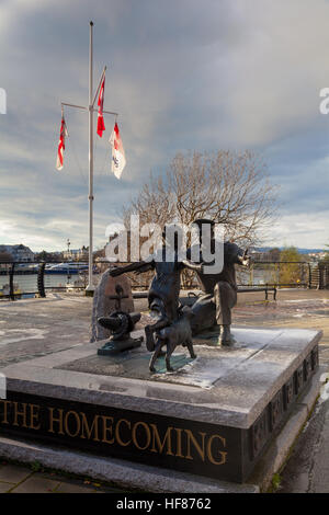 Die Heimkehr-Statue im Victoria Harbour, Kanada Stockfoto