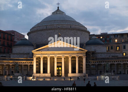 San Francesco di Paola am Piazza del Plebiscito Neapel Italien Stockfoto