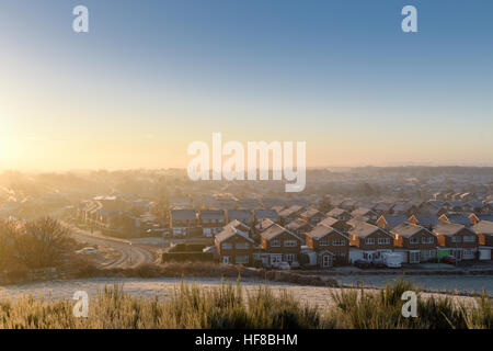 Hucknall Kleinstadt in den East Midlands, Blick vom Sommer Hügel an einem Wintertag. Stockfoto