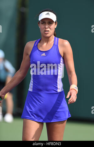 KEY BISCAYNE, FL - 27 März: Ana Ivanovic Vs Irina Falconi während der Miami Open im Crandon Park Tennis Center am 27. März 2015 in Key Biscayne, Florida. Bildnachweis: mpi04/MediaPunch Stockfoto