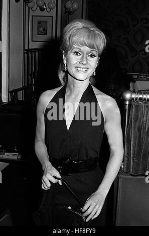 New York, USA. 5. Januar 2007. Debbie REYNOLDS, USA, Schauspielerin, Hollywood, Portraet, Portrait, Brustbild, Hochformat, SW-Aufnahme, Undatierte Aufnahme ca. 1970 | Verwendung Weltweit/Picture Alliance © Dpa/Alamy Live-Nachrichten Stockfoto