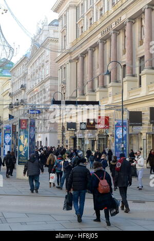 Wien, Österreich. 29. Dezember 2016. Die Vorbereitungen für den Silvesterabend 2016/2017 laufen in Wien! Rund 600.000 Besucher feiern jedes Jahr auf des neue Jahres Eve Trail. Das Sicherheitskonzept, das letztes Jahr durch eine Terror-Warnung erstellt wurde, wird in diesem Jahr beibehalten. Dazu gehören unter anderem 400 Führungskräfte und 300 Sicherheitspersonal. © Franz Perc / Alamy Live News Stockfoto