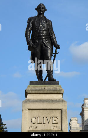 Clive von Indien. Ein Grad II - Gelistet Bronze Statue von Robert Clive, 1. Baron Clive, von John Tweed, ist King Charles Street, Whitehall entfernt Stockfoto