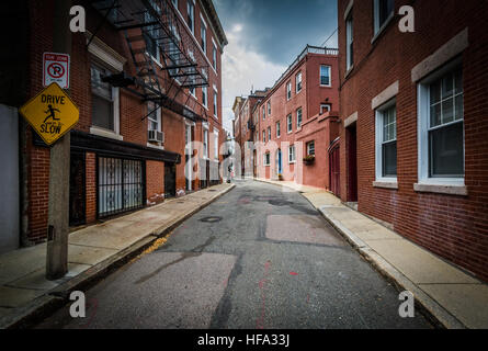 Schmale Straße im Norden Ende von Boston, Massachusetts. Stockfoto