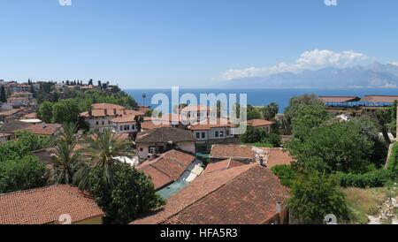 Die Stadt Antalya gesehen bei der Oldtown Kaleici Stockfoto