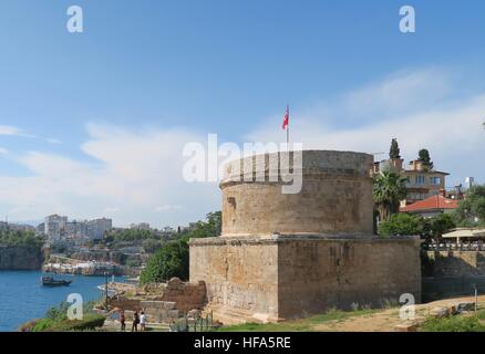 Ruinen der römischen Hıdırlık Turm in Antalya, Türkei Stockfoto