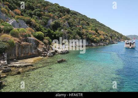 Kekova Insel und die Ruinen der versunkenen Stadt Simena in der Provinz Antalya, Türkei Stockfoto