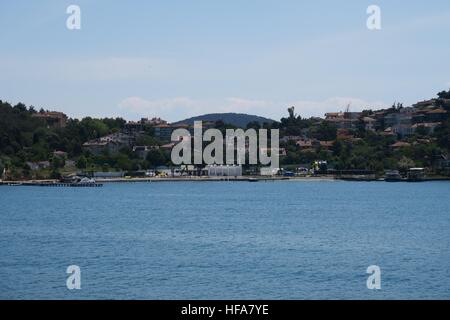 Berühmten Hafen von Prince Insel Burgazada in das Marmarameer in der Nähe von Istanbul, Türkei Stockfoto