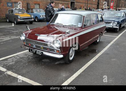 Mk1 Ford Cortina Estate. Klassische Fahrzeuge in Chatham historischer Dockyard Festival of Steam und Transport Oldtimer zeigen Stockfoto