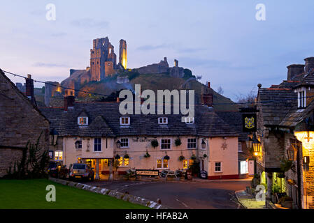 Corfe Castle, Flutlicht-Isle of Purbeck, Dorset, England UK Stockfoto