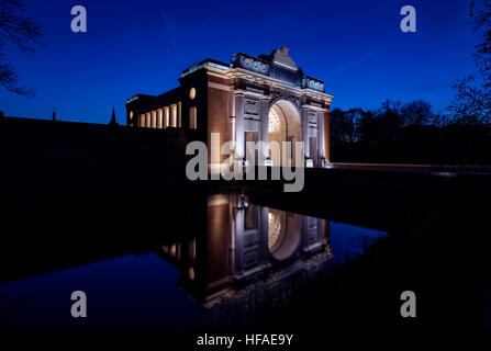 Das Menentor Denkmal in Ypern, Belgien. Stockfoto