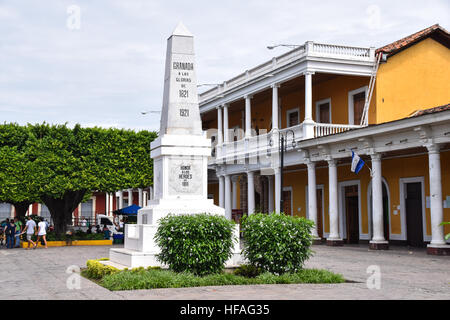 Denkmal 100 Jahre 1821-1921 Helden in Plaza De La Independencia, Granada, Nicaragua Darstellung Stockfoto